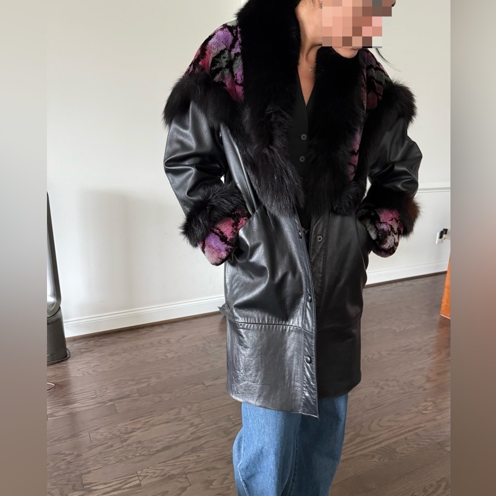 Norma Canada Stylish Black Leather Jacket with  Fur Trim , Size M - Picture 11 of 17